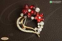 Golden Women Trendy Saree Pin