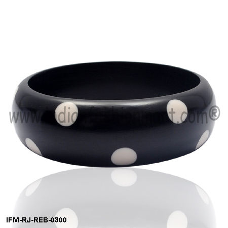 Starling  At Saturn - Resin Bangle