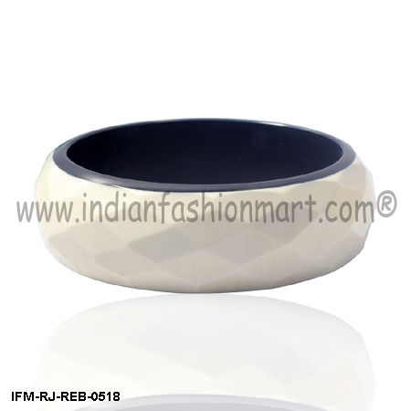 Pristine Remontant - Resin Bangle