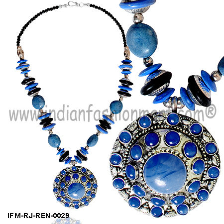 Envy On Fire -Resin Necklace Gender: Women