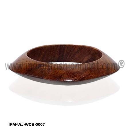 Style Pentagon- Wooden Bangle Gender: Women