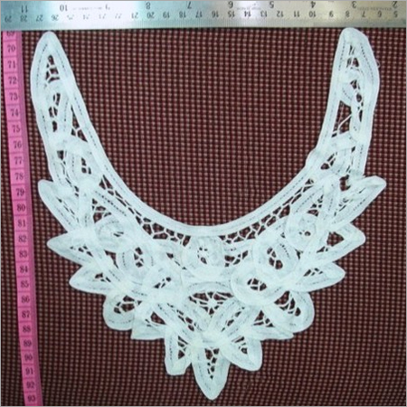 Batten Neck Lace