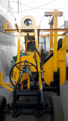 Concrete Mixer With Lift