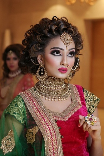 3D Bridal Makeup Services
