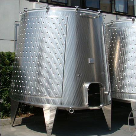Red Wine Fermentation Tank