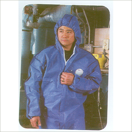 Protective Suit Safegard 76