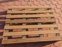 Plataforma de madera comprimida modificada para requisitos particulares