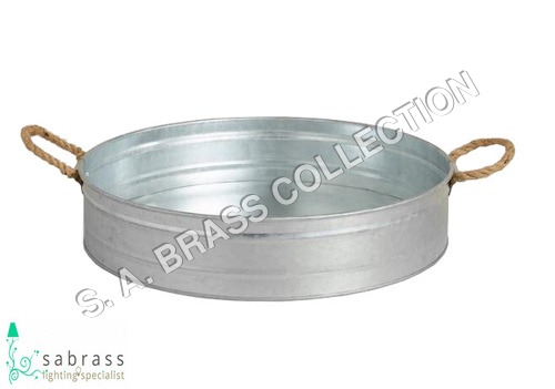 Galvanized Round Feeding Tray Dimensions: Dia - 38 X Ht - 8 Centimeter (Cm)