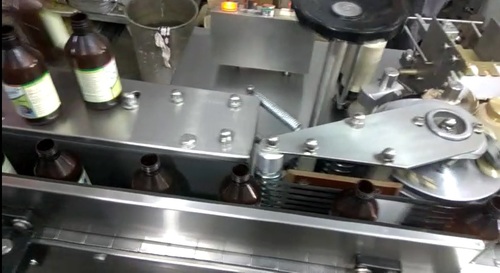 Wet Glue Labeling Machine / Gum Labeling Machine