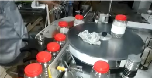 BOPP Labeling machine / Hotmelt Glue Labeling Machine BOPP Labeling machine / Hotmelt Glue Labeling Machine