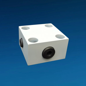 Stainless Steel Cover With Built In Shuttle Valve