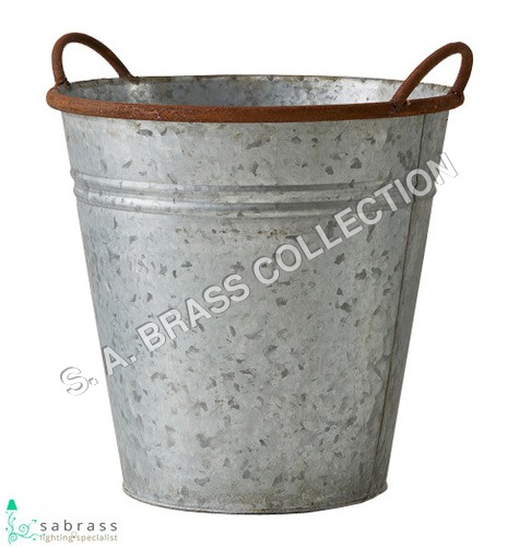 Galvanized/Rust Galvanized Bucket