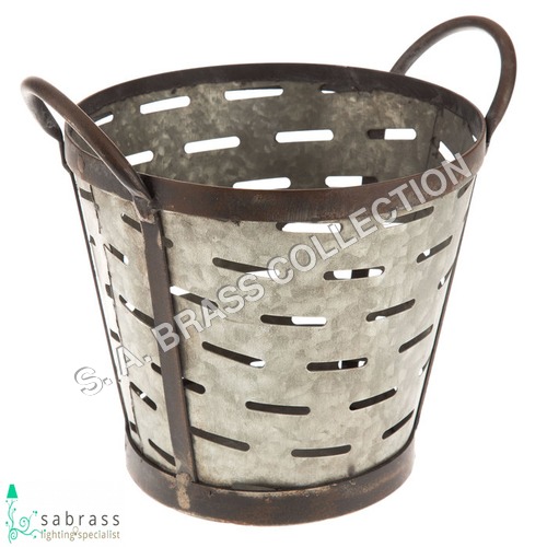 Galvanized/Rust Garden Olive Bucket