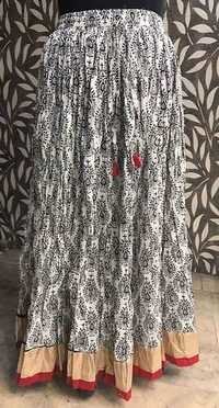 Black & white printed skirt