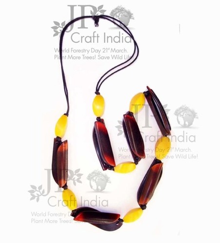 Resin Beautiful Necklace Gender: Children