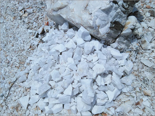 Glossy Quartz Lumps