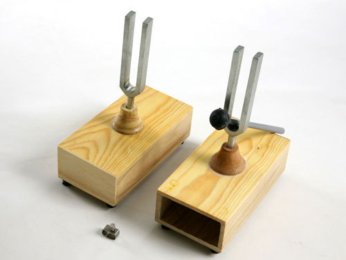 RESONANCE BOXES FOR TUNING FORKS - Wooden & Steel | Well Finished Design with Holder for 1, 2, 3, or 4 Tuning Forks, Ideal for Laboratory Use