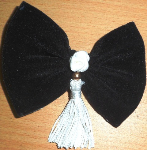 RIBBON BOW