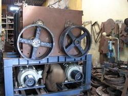 Heavy Duty Shredding Mill By AMEY ENGINEERS