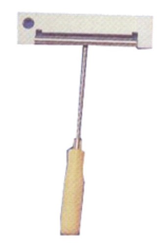 BAR AND GAUGE - Metal U-Shaped Gauge with GO/NO-GO Hole, Includes Central Metal Bar with Wooden Handle for Thermal Expansion Demonstration