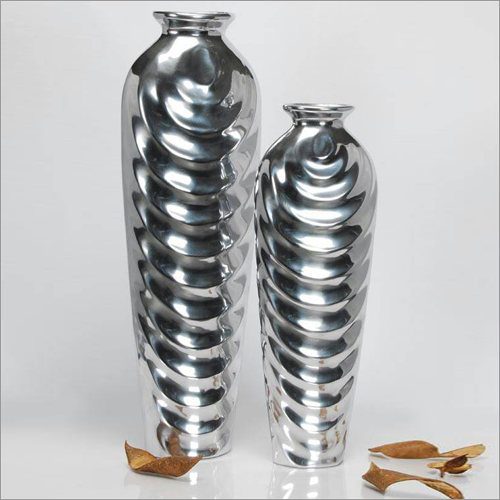 Designer Hammered Steel Flower Vase