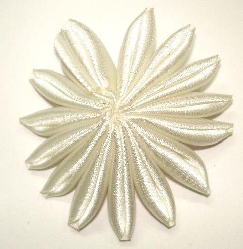 RIBBON FLOWER