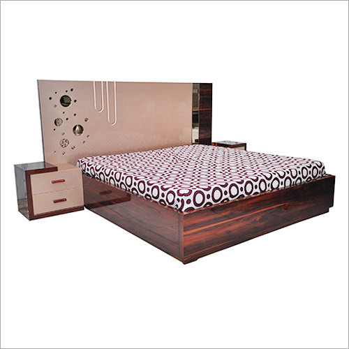 Side Rings with Glass and Veneered Bed