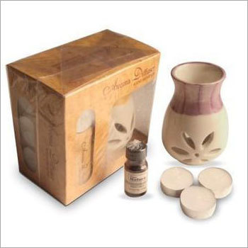 Gift Set With 3 Tealights & Aroma Oil