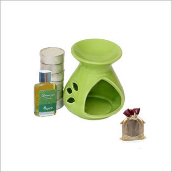 Gift Set With 4 Tealights & Aroma Oil
