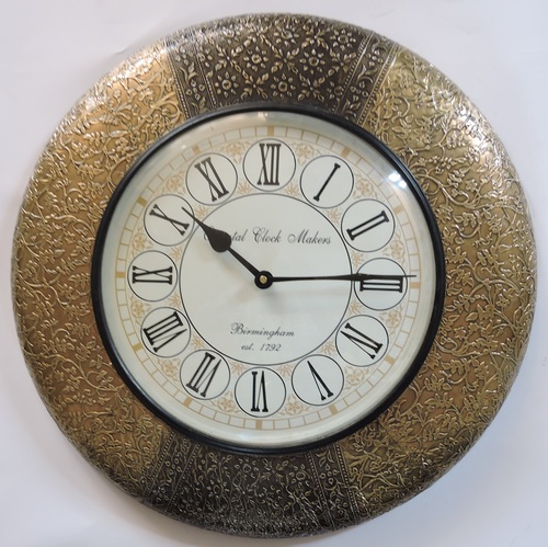 Brass Fitted Wooden Decorative Wall Clocks Size: 18*18 Inches
