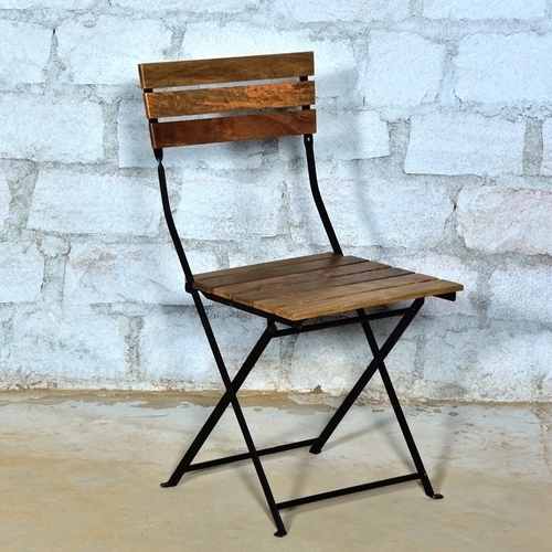 Natural Folding Cafe Chair