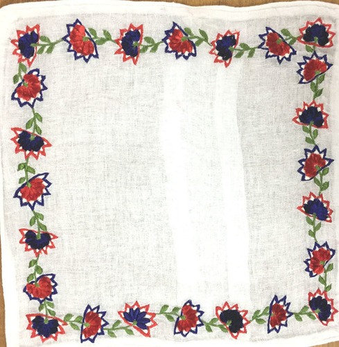 White Cushion Dimensions: 40 Centimeter (Cm)