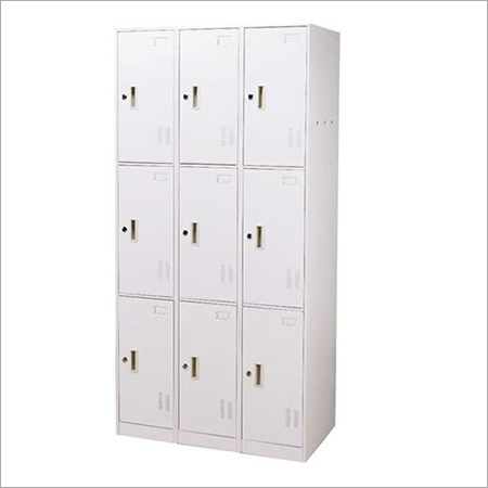 9 Doors Locker