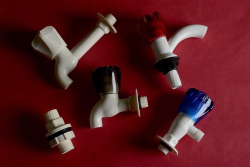 पीवीसी नल