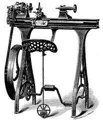 Screw Cutting Lathe Model - Metal Construction, Black Finish | Laboratory Cutting Lathe Machine