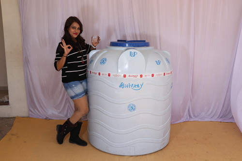 300 litre plastic water storage tank