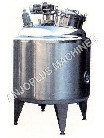 INSULATED PULP STORAGE TANK