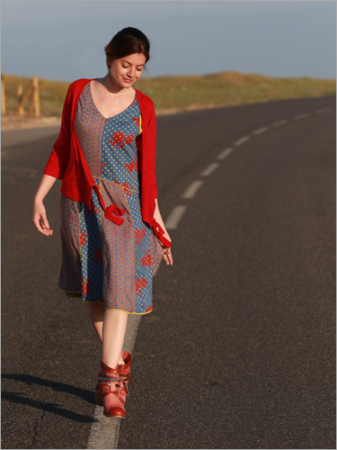 Ladies Print One Piece Dress Bust Size: 44 Centimeter (Cm)