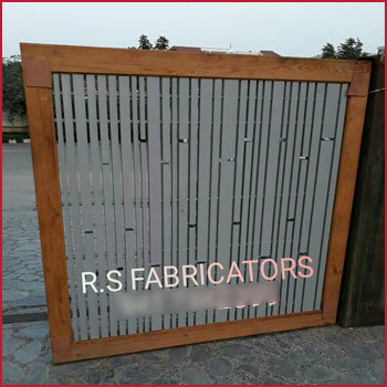 Aluminium Designer Main Gate