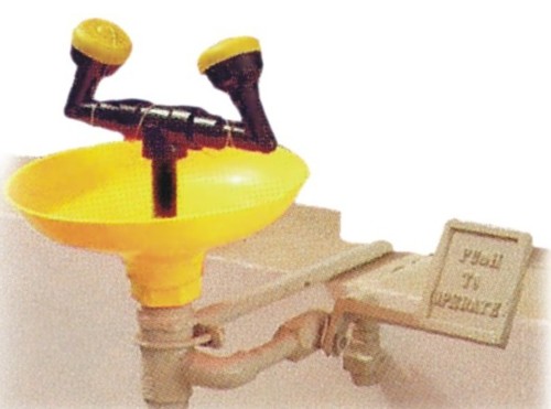 Wall Mounted Eye Wash Fountain By JAYCO SAFETY PRODUCTS PVT. LTD.