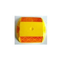 3m Road Stud Yellow Pack Of 100 Nos - Abrasion Resistant, 100 Mm Size, Reflective Design, Manual Function, Warning Signal Type