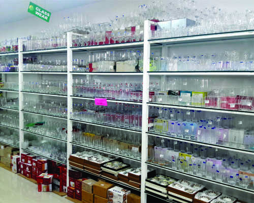 L Type Glass Shelf Rack