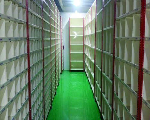 Pigeon hole racks