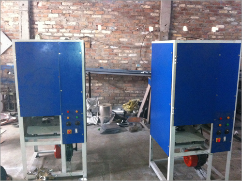 Dona Making Machines