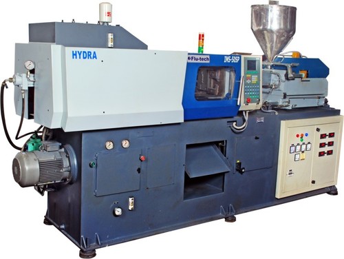 RAM TYPE INJECTION MOULDING MACHINE