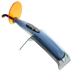 Woodpecker light cure D