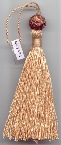 LIGHT GOLDEN MINI TASSEL