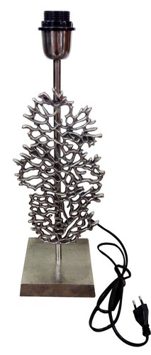 Cast aluminium table lamp