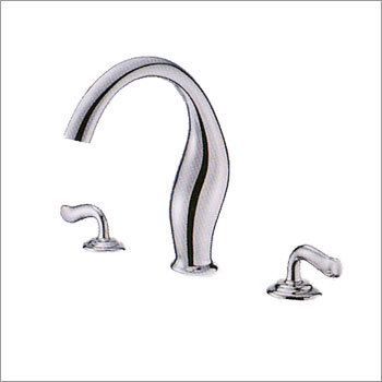 Two Handle BathTub Faucet Swivel Spout