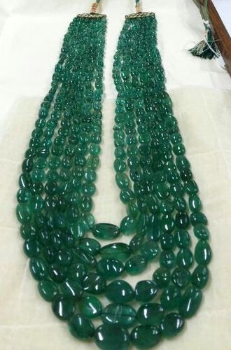 Emerald oval shaped string